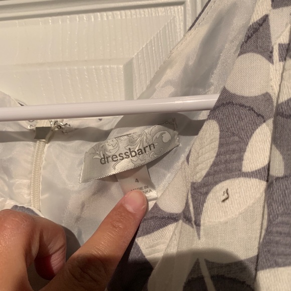 Dress - Picture 3 of 4